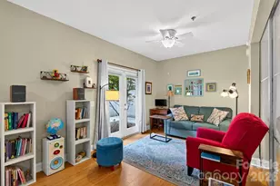 600 N Skyloft Dr, Asheville, NC 28801 - Photo 10