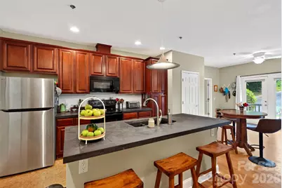600 N Skyloft Drive, Asheville, NC 28801 - Photo 6