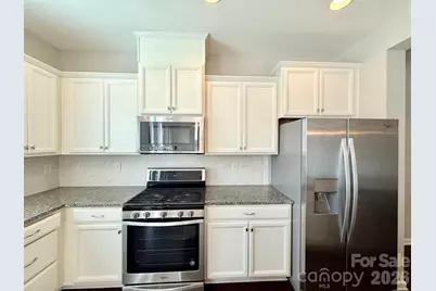 5658 Stonewells Drive, Charlotte, NC 28278 - Photo 6