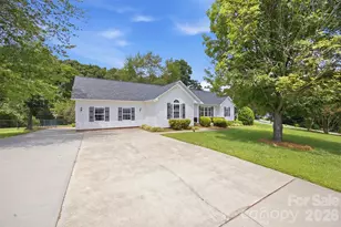 233 Summey Barker Dr, Dallas, NC 28034 - Photo 1