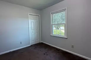 869 Crystal Springs Dr, Lincolnton, NC 28092 - Photo 10