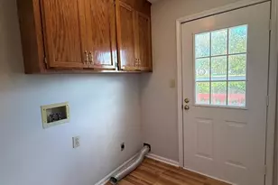 869 Crystal Springs Dr, Lincolnton, NC 28092 - Photo 4
