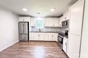10244 Gloman Ct, Charlotte, NC 28227 - Photo 6