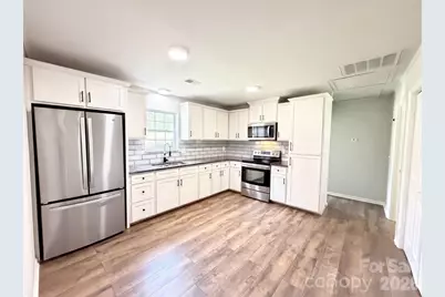 10244 Gloman Court, Charlotte, NC 28227 - Photo 2