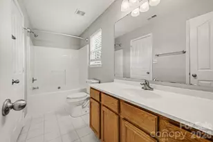 2877 Oasis Ln, Charlotte, NC 28214 - Photo 14