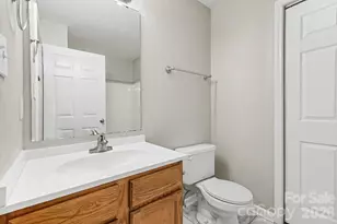 2877 Oasis Ln, Charlotte, NC 28214 - Photo 16