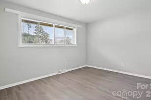 4926 Malibu Dr, Charlotte, NC 28215 - Photo 18
