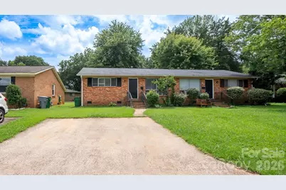 4926 Malibu Drive, Charlotte, NC 28215 - Photo 1
