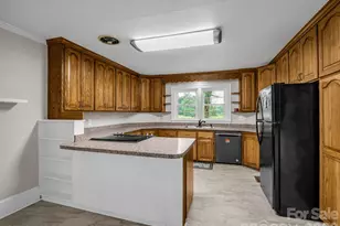 155 Fernwood Cir, Rutherfordton, NC 28139 - Photo 8