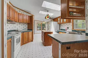 204 Red Birch Ct, Hendersonville, NC 28739 - Photo 14