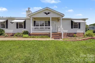 204 Red Birch Ct, Hendersonville, NC 28739 - Photo 2