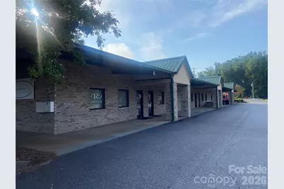 408 W Fleming Drive, Morganton, NC 28655 - Photo 2