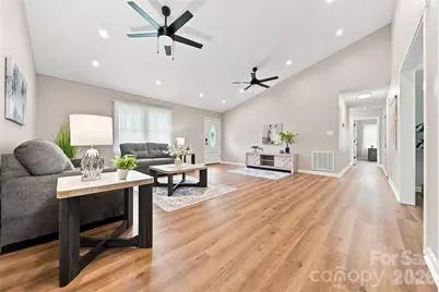 136 Cook Lane, Hickory, NC 28601 - Photo 6