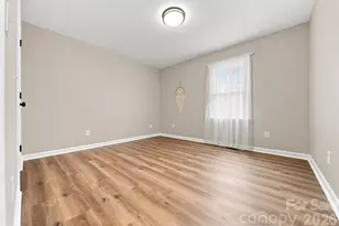 136 Cook Ln, Hickory, NC 28601 - Photo 26