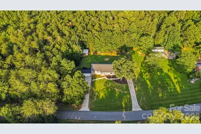136 Cook Lane, Hickory, NC 28601 - Photo 2