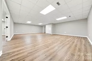 136 Cook Ln, Hickory, NC 28601 - Photo 32