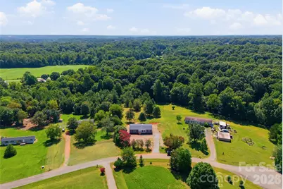 6086 Windover Creek Lane, Claremont, NC 28610 - Photo 2