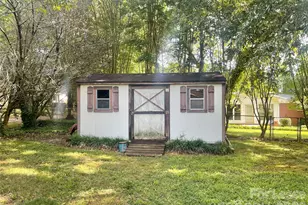 402 L Street E, Newton, NC 28658 - Photo 14