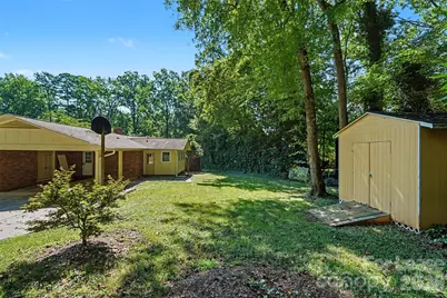 7017 Linda Lake Drive, Charlotte, NC 28215 - Photo 22