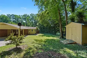 7017 Linda Lake Dr, Charlotte, NC 28215 - Photo 22