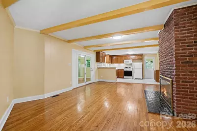 7017 Linda Lake Drive, Charlotte, NC 28215 - Photo 4