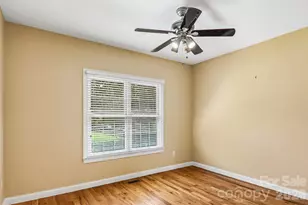 28 Tudor Crescent Ct, Hendersonville, NC 28739 - Photo 24