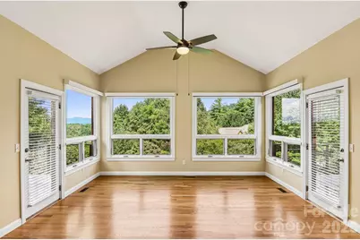 28 Tudor Crescent Court, Hendersonville, NC 28739 - Photo 8