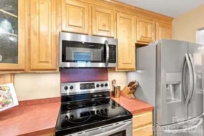 1323 Queens Road #419, Charlotte, NC 28207 - Photo 8