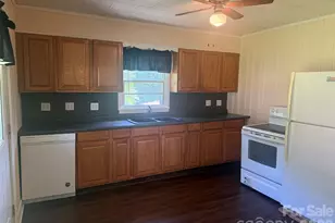 405 Woodland Dr, Kershaw, SC 29067 - Photo 4