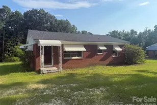 405 Woodland Dr, Kershaw, SC 29067 - Photo 1