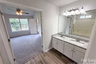 1633 Gordon Walters Dr, Charlotte, NC 28213 - Photo 16