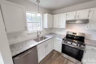 1633 Gordon Walters Dr, Charlotte, NC 28213 - Photo 8