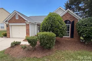 1633 Gordon Walters Dr, Charlotte, NC 28213 - Photo 2