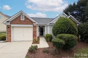 1633 Gordon Walters Dr, Charlotte, NC 28213 - Photo 1