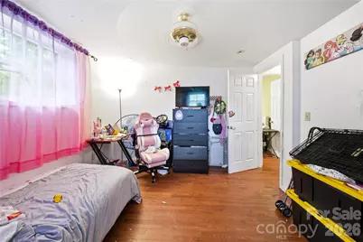 307 Beverly Avenue, Hendersonville, NC 28792 - Photo 16