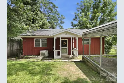 307 Beverly Avenue, Hendersonville, NC 28792 - Photo 1