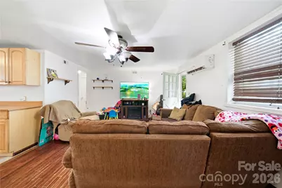 307 Beverly Avenue, Hendersonville, NC 28792 - Photo 6