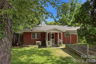 307 Beverly Ave, Hendersonville, NC 28792 - Photo 2