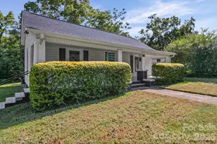 703 W Windsor St, Monroe, NC 28112 - Photo 2