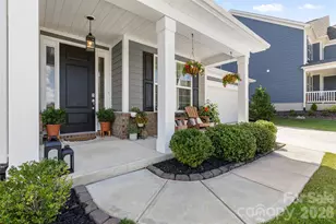 961 Stebbins Dr, Fort Mill, SC 29715 - Photo 2