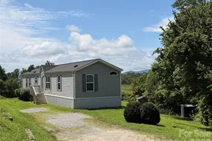 166 Albert Dr, Flat Rock, NC 28731 - Photo 2