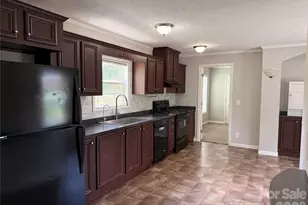 166 Albert Dr, Flat Rock, NC 28731 - Photo 8