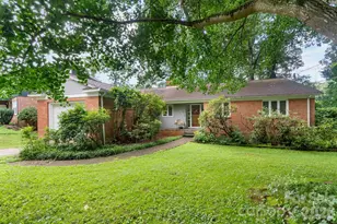 219 W Park Dr, Morganton, NC 28655 - Photo 1