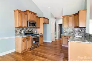 17410 Green Hill Rd, Charlotte, NC 28278 - Photo 16
