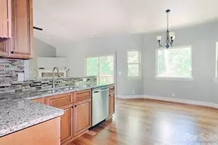 17410 Green Hill Rd, Charlotte, NC 28278 - Photo 14