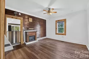 403 SW Spruce Street SW, Lenoir, NC 28645 - Photo 6