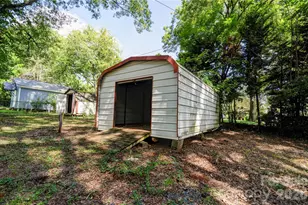 6109 Robinson Church Rd, Charlotte, NC 28215 - Photo 46
