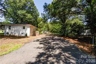6109 Robinson Church Rd, Charlotte, NC 28215 - Photo 40