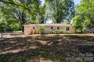 6109 Robinson Church Rd, Charlotte, NC 28215 - Photo 36