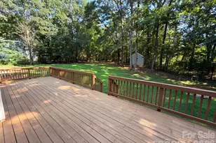 10124 Windtree Ln, Charlotte, NC 28215 - Photo 30
